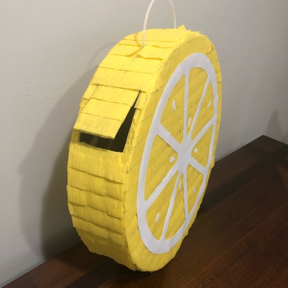 Lemon Pinata - Picture 2 of 4